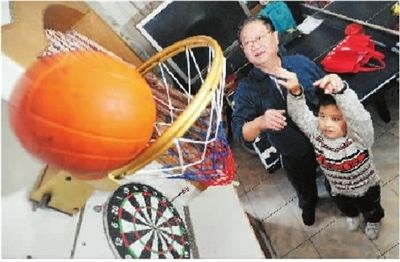 7岁男孩拿到玩具发明专利(图)